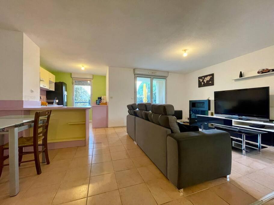 L'Appartement Michelet - Parking Prive Et Gratuit - 2Km Cite Medievale Carcassonne Exteriér fotografie